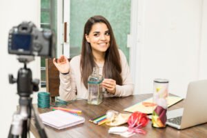 Youtubers e Influencers: A Receita Federal monitora seu pix e ganhos ?