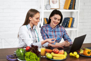 Nutrólogos: A Receita Federal monitora suas redes sociais ? 