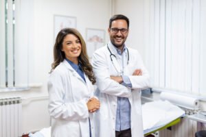 Investimentos para Médicos: Economize em impostos e invista